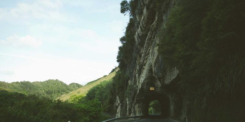 无人机航测与GIS融合：潍坊市自然资源统一确权登记的技术新路径